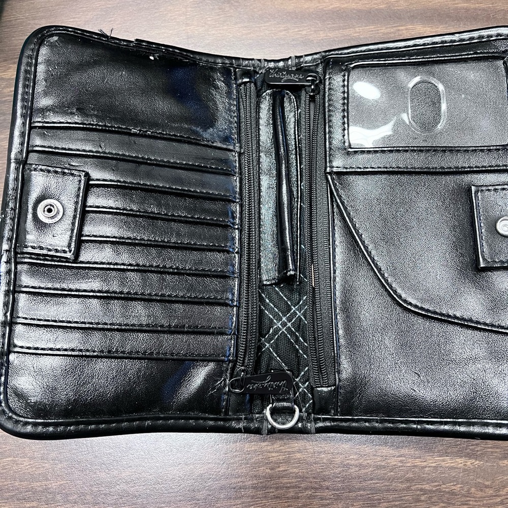Thirty one black wallet without strap